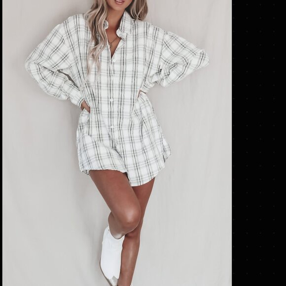 AMAZING LACE Shirt Romper Ivory Plaid Oversized Button Up Romper - Picture 1 of 5